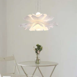 White Plastic Ceiling Light Metal Nordic Pendant Light Flower Chandelier Lighting
