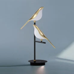 Electroplating Golden Bird Table Lamp