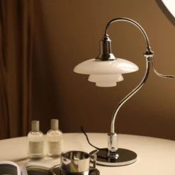 Metal Unique Shape Desk Light Modern Style